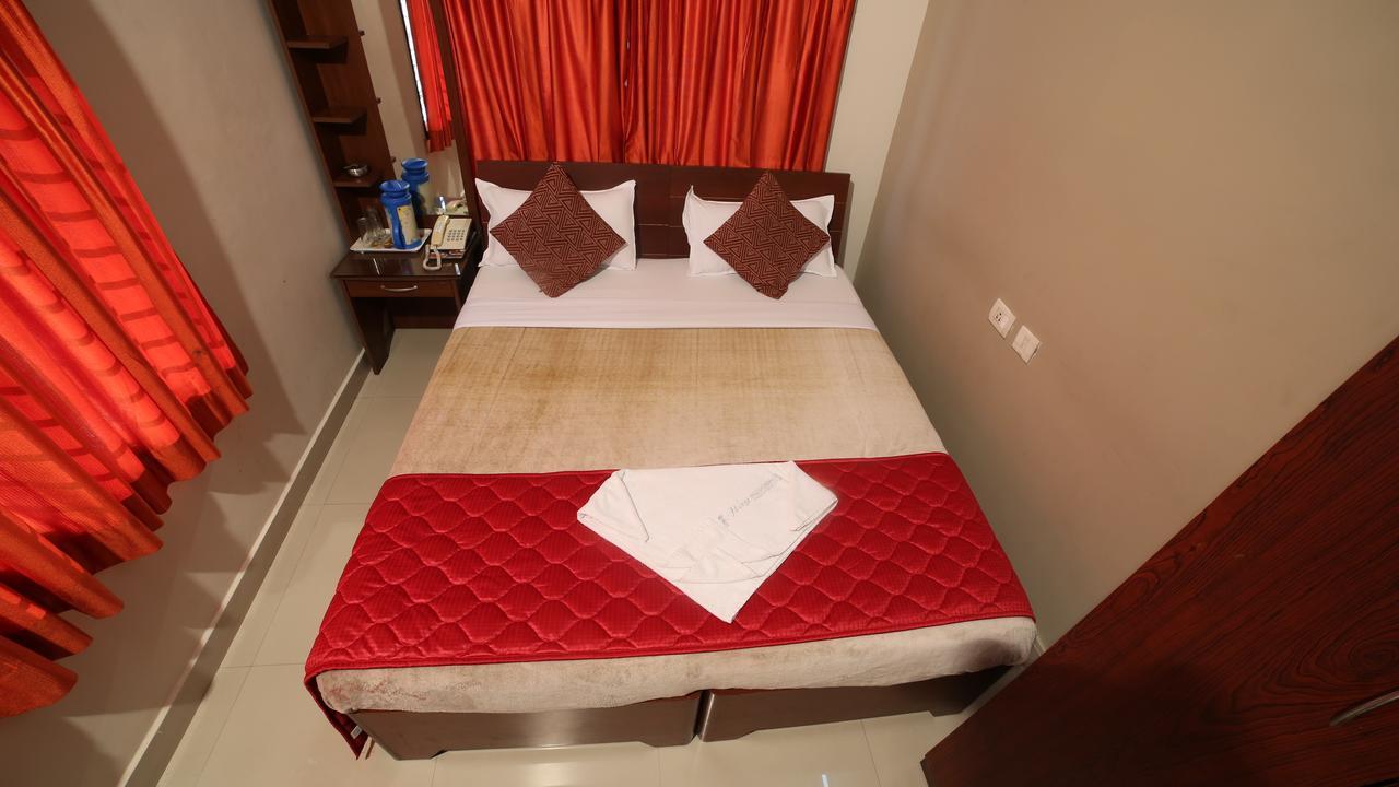 Hotel I-Way Residency Perungudi Chennai Eksteriør billede